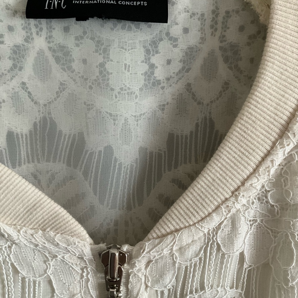 White Eggshell Lace Zip Up Lightweight Jacket. - image 4